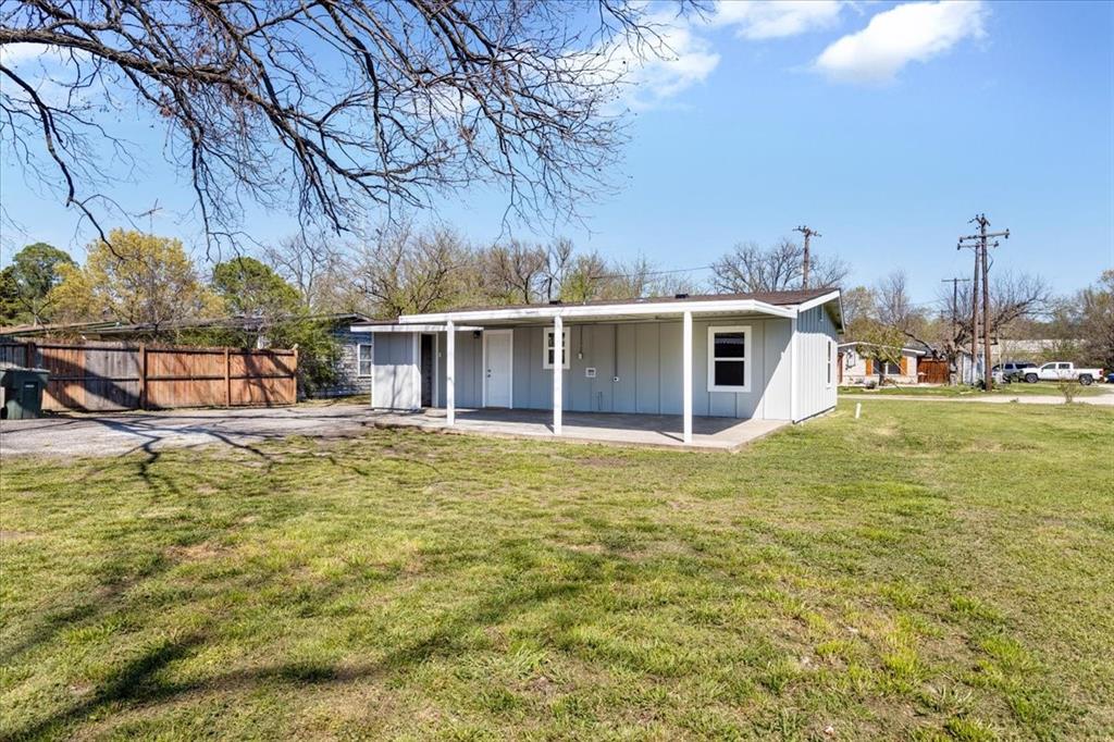 Hayes Mitchell Contemporary - Residential