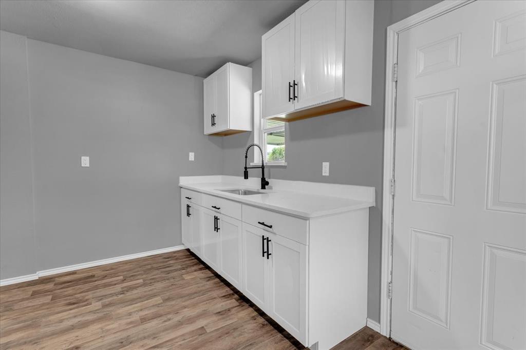 Hayes Mitchell Contemporary - Residential
