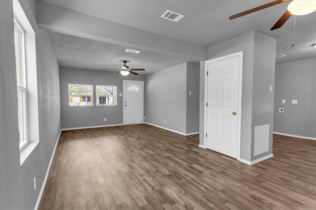 Hayes Mitchell Contemporary - Residential
