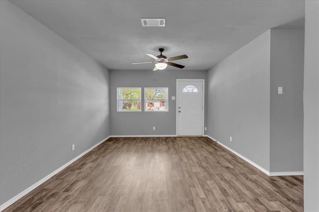 Hayes Mitchell Contemporary - Residential