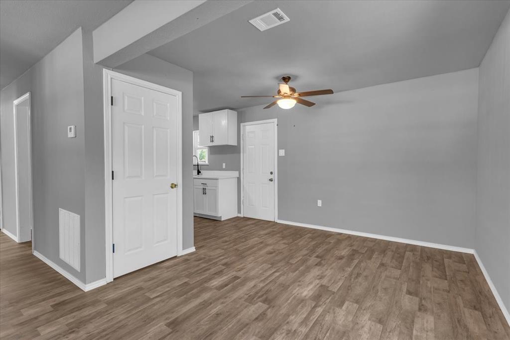 Hayes Mitchell Contemporary - Residential