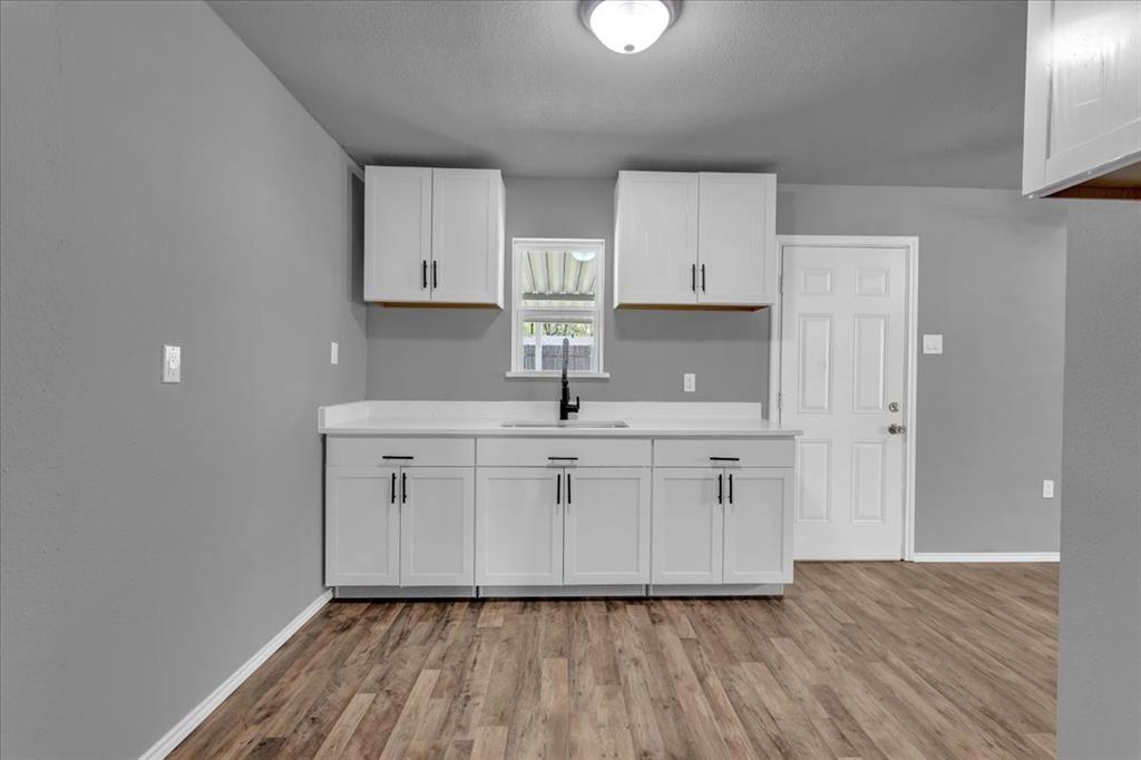 Hayes Mitchell Contemporary - Residential