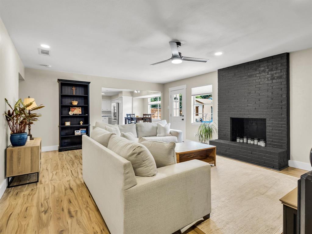 805 Keller Avenue