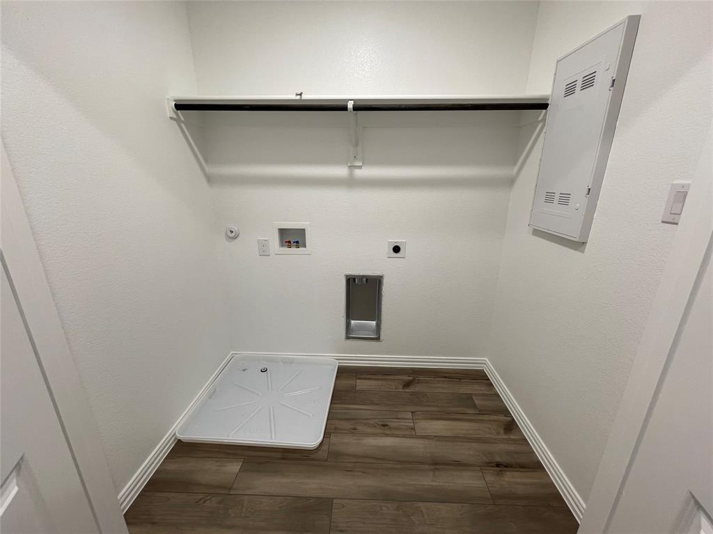 Red Eagle Place - Residential