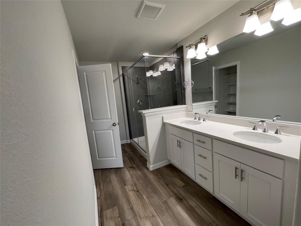 Red Eagle Place - Residential