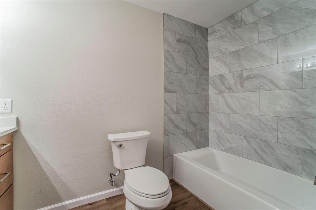 Chamberlain Arlington Heights 1st - Residential Lease