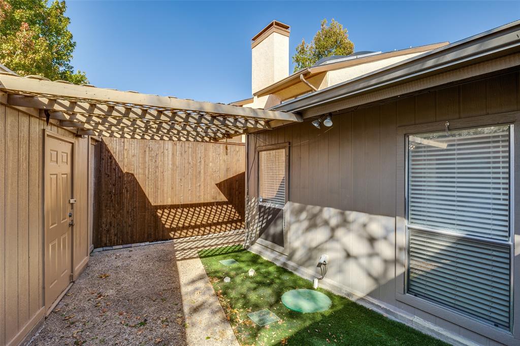 Chimney Hill 04 Instl - Residential Lease