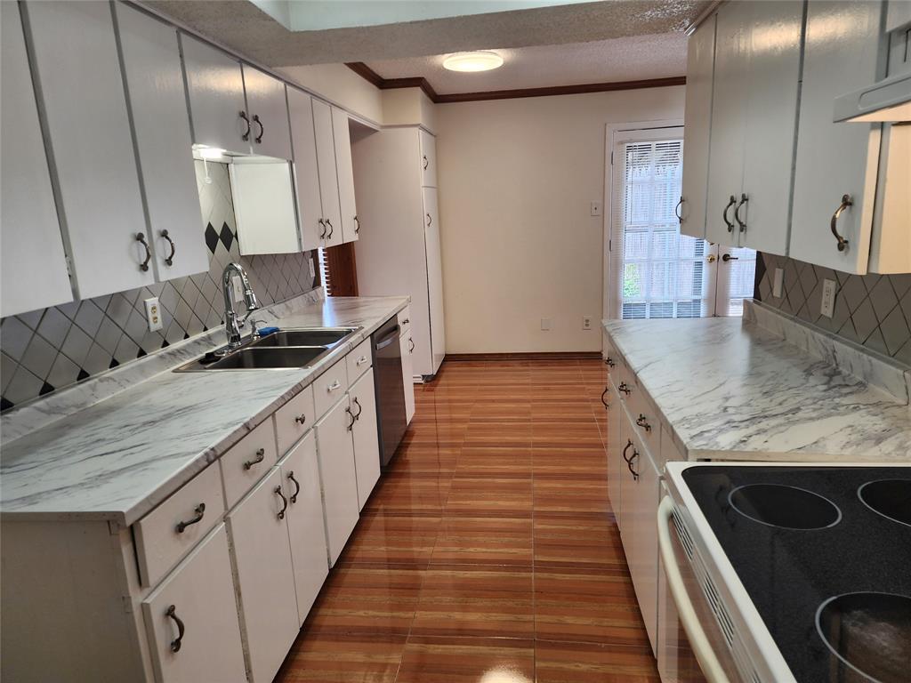 Two Worlds Rev - Residential