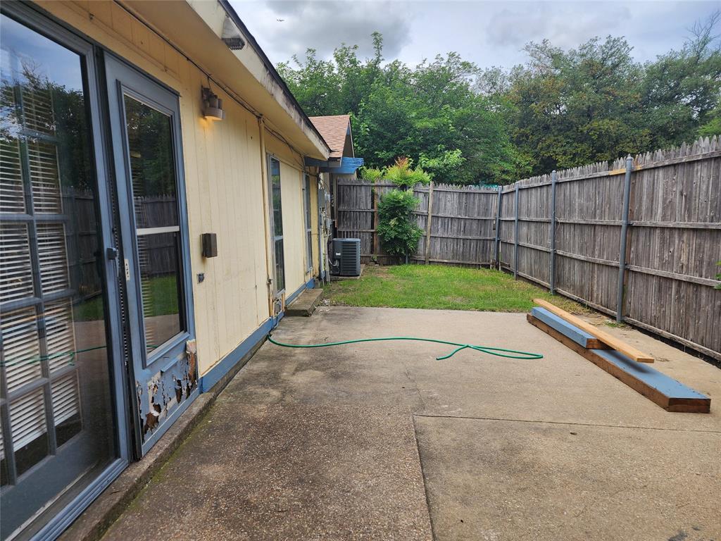 Two Worlds Rev - Residential