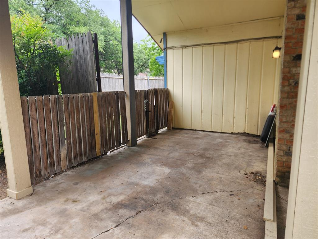 Two Worlds Rev - Residential