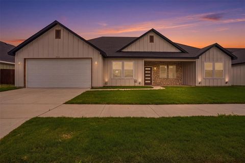 532 Highview Court Godley TX 76044
