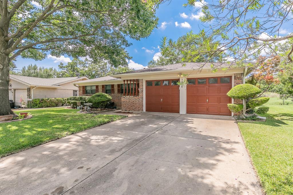 5828 Westcrest Drive W