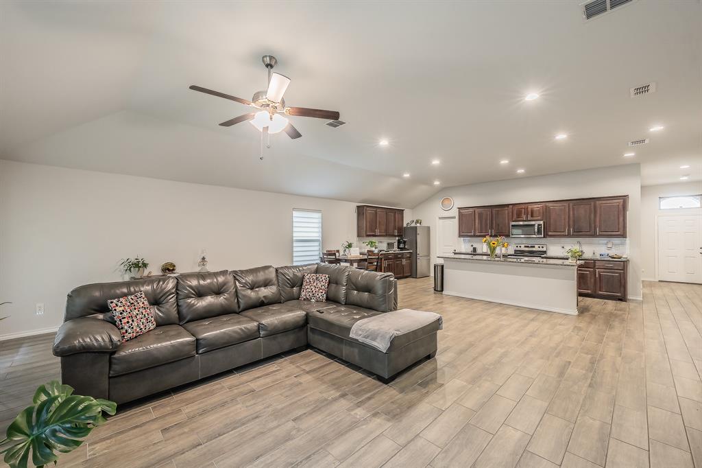 Hulen Tr - Residential