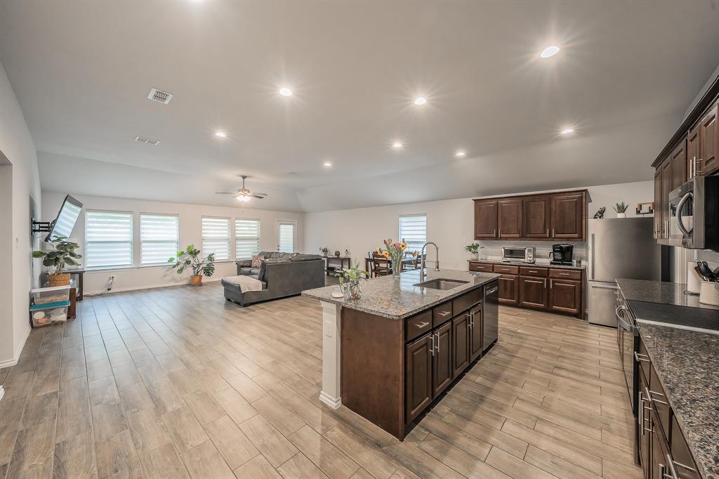 Hulen Tr - Residential