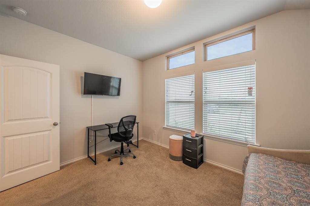 Hulen Tr - Residential