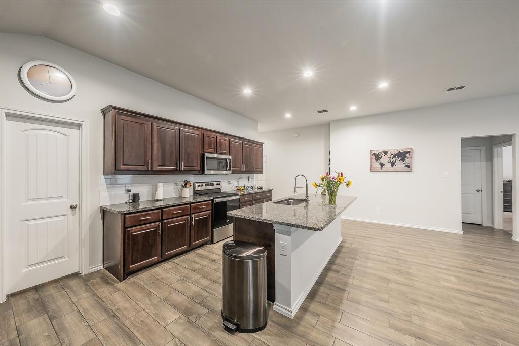 Hulen Tr - Residential