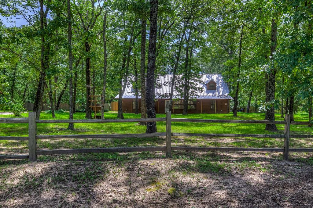 831 County Road 1917