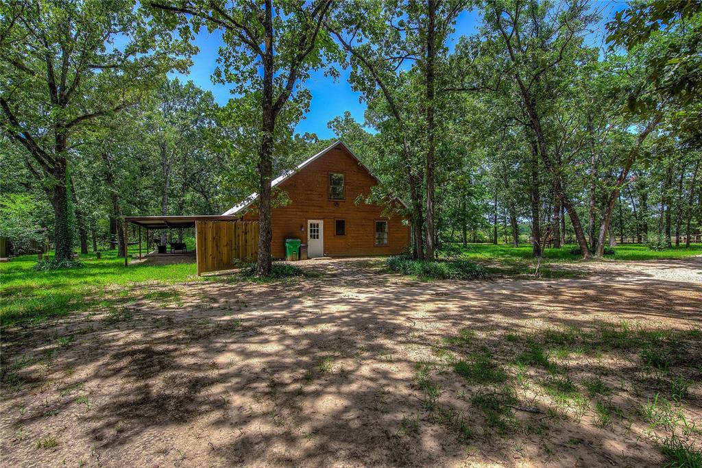 831 County Road 1917