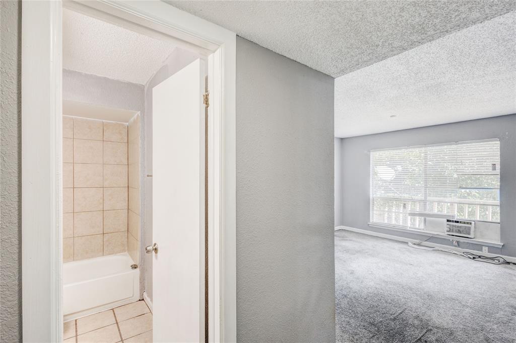 Colonial Gardens Condo - Residential