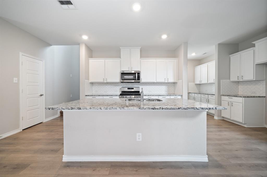 Homeplace At The Columns, The - Residential