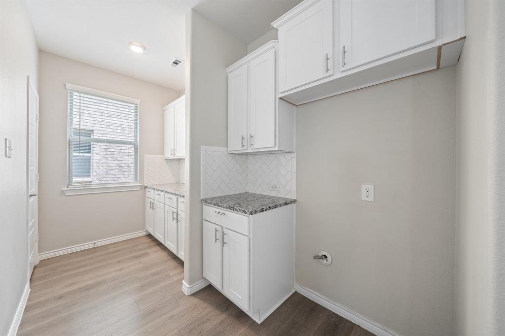 Homeplace At The Columns, The - Residential