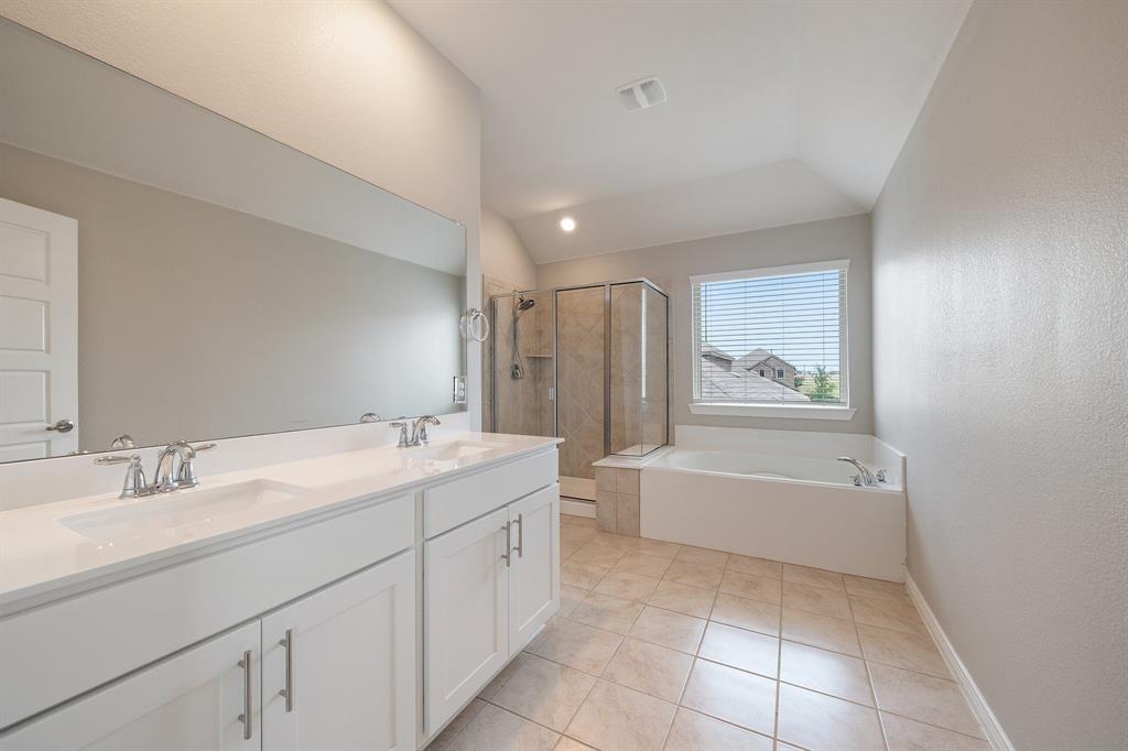 Homeplace At The Columns, The - Residential