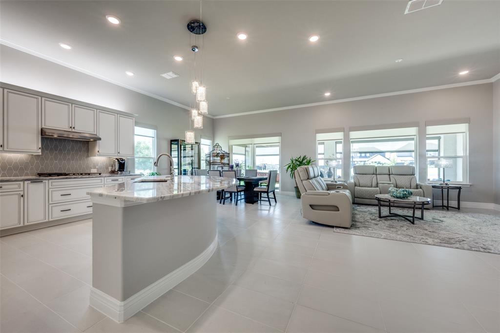10008 Baywood Court