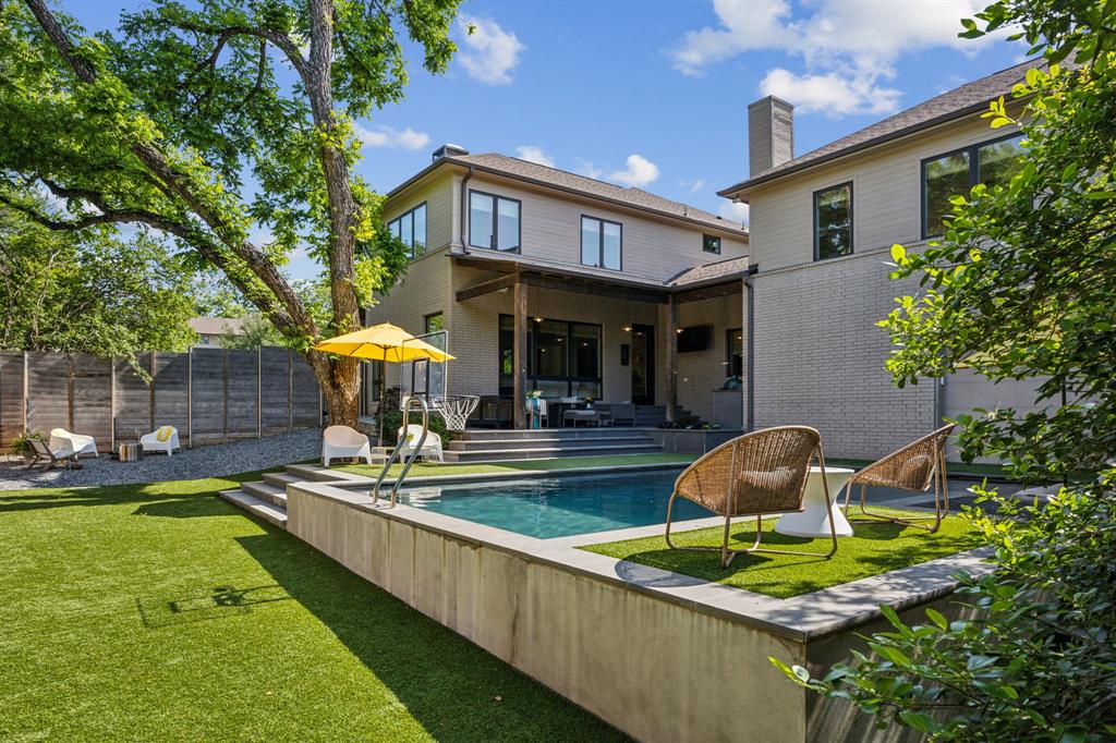 6604 Northridge Drive