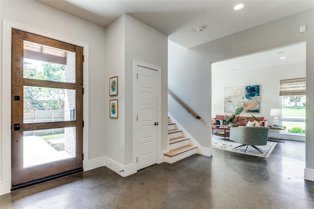 6604 Northridge Drive