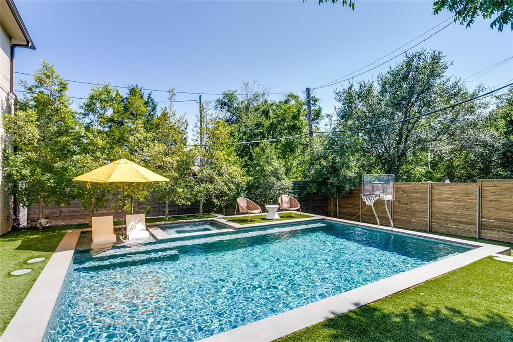 6604 Northridge Drive