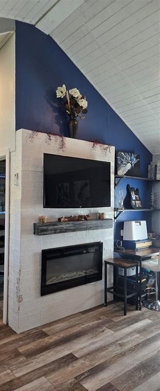 WHITAKER CHARLES - Residential