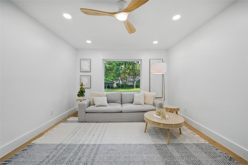 9941 Knoll Krest Drive