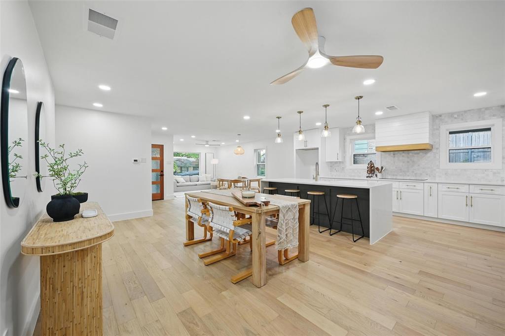 9941 Knoll Krest Drive