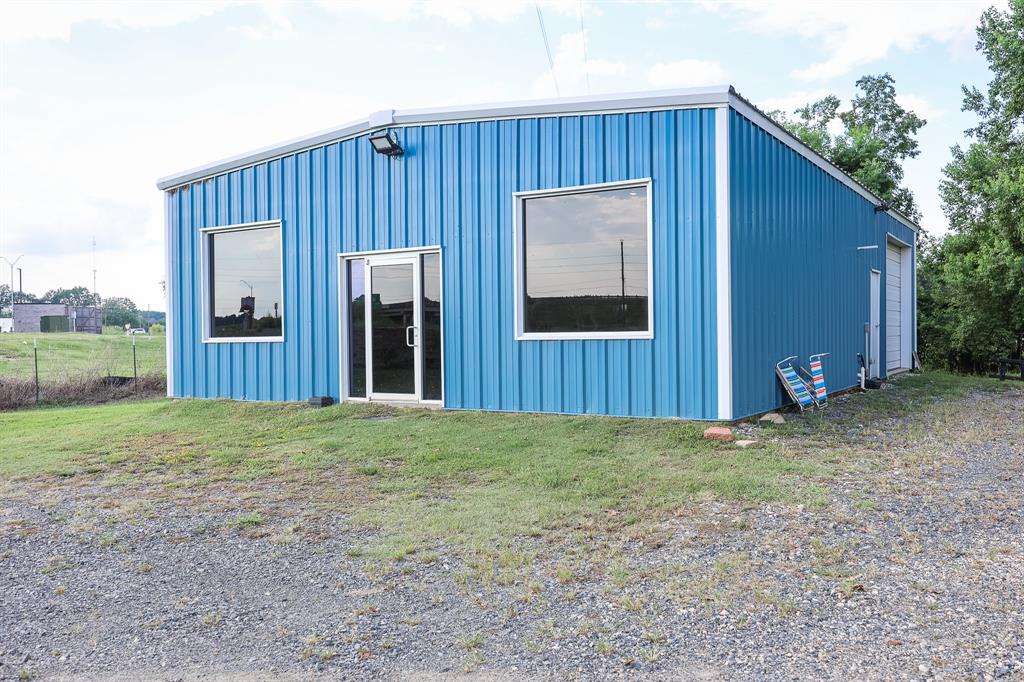 1024 N US HWY 59