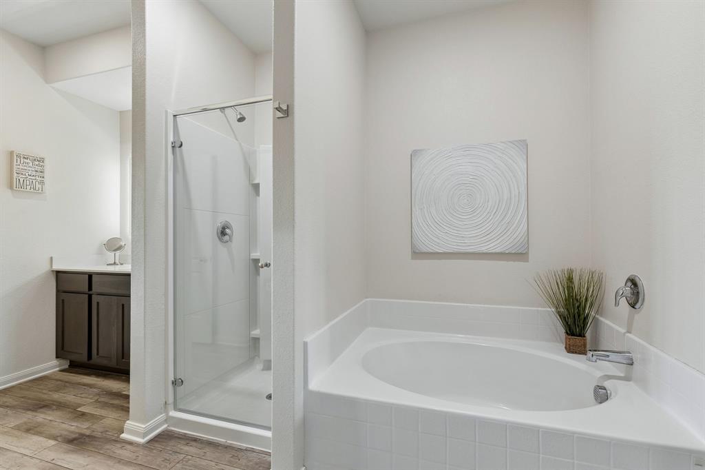 Chisholm Spgs Ph2 - Residential