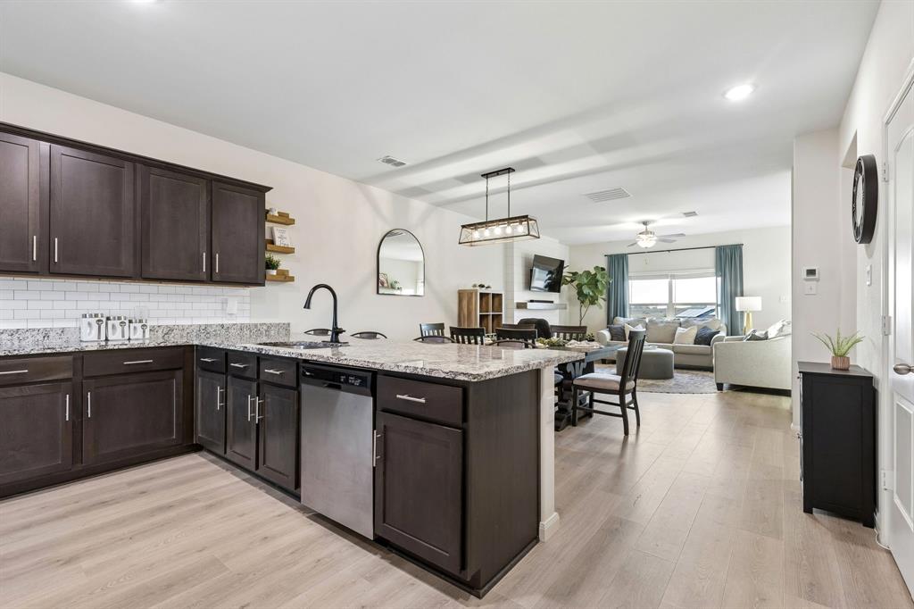 Chisholm Spgs Ph2 - Residential