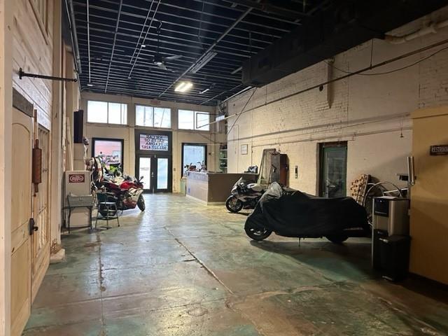 OTP DENISON - Commercial Sale