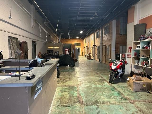 OTP DENISON - Commercial Sale