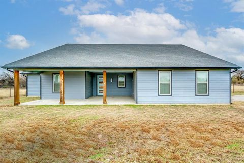 A home in Lipan