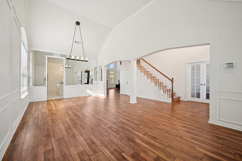 3873 Gillespie Drive