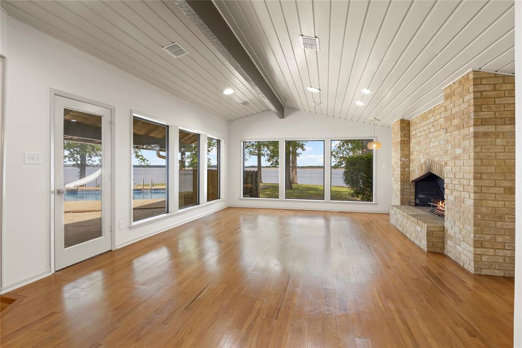 Meadowlake Estates - Residential