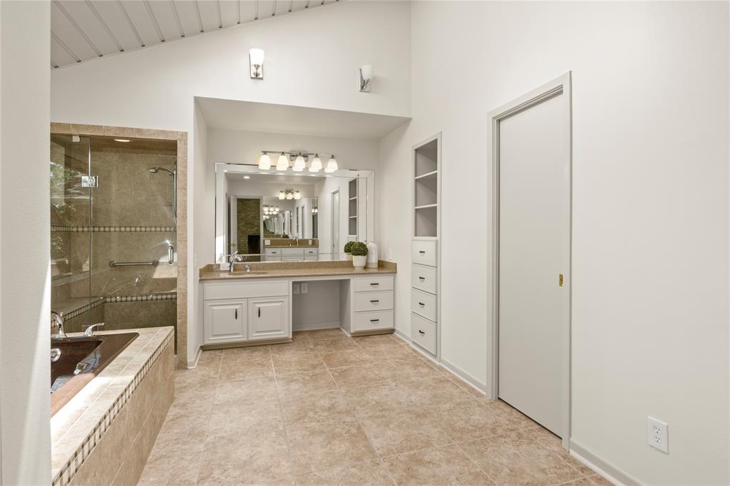 Meadowlake Estates - Residential