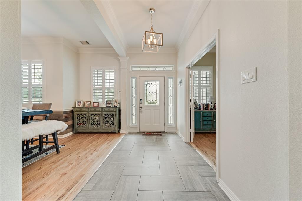 7916 Mimosa Drive