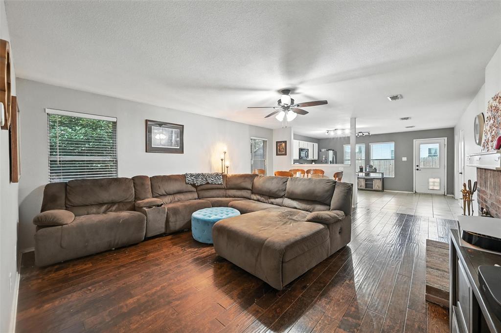 1217 Golden Sand Drive