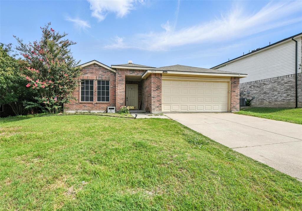 1217 Golden Sand Drive