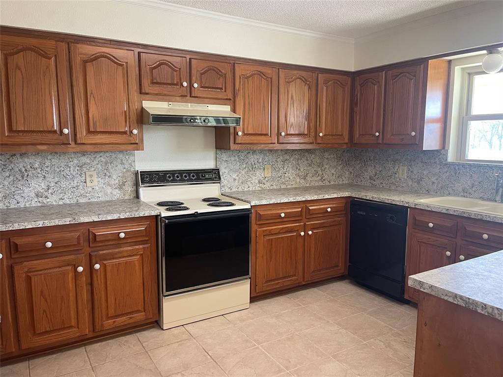 1624 County Road 1560