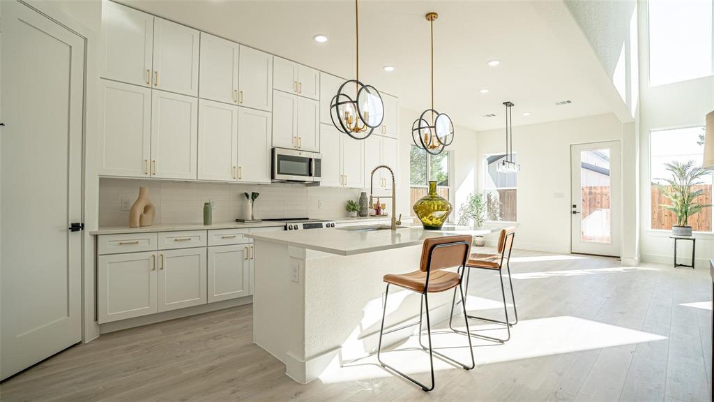 5634, 5702, 5624 Barkridge & Van Horn Drive