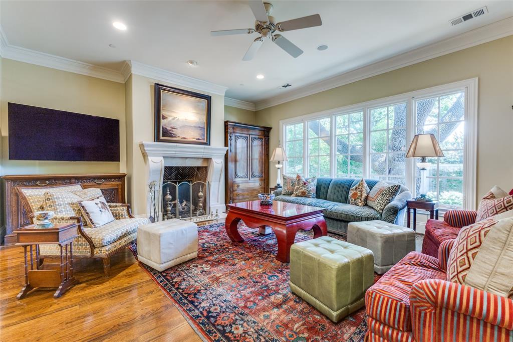 El Parado - Residential