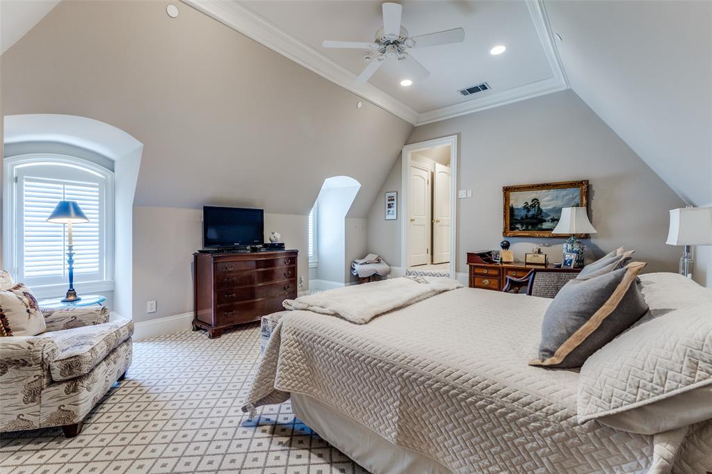 El Parado - Residential