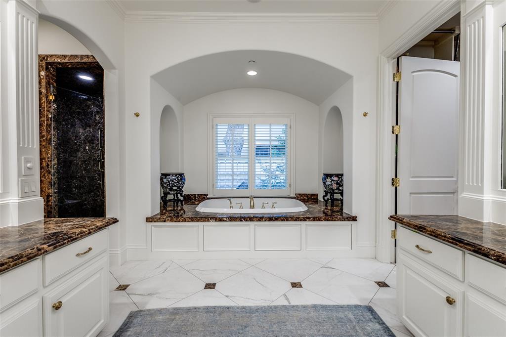 El Parado - Residential